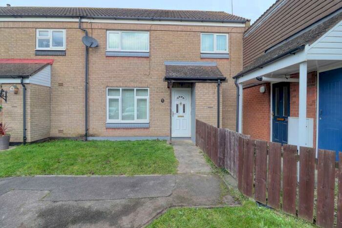 3 Bedroom Semi-Detached House To Rent In Ripley Court, Scunthorpe, DN15
