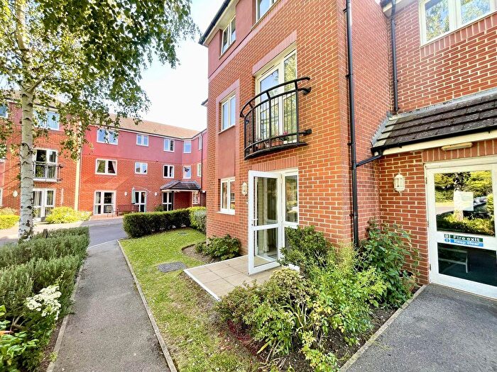 2 Bedroom Retirement Property For Sale In Berryfield Court, Bursledon Road, Hedge End, SO30