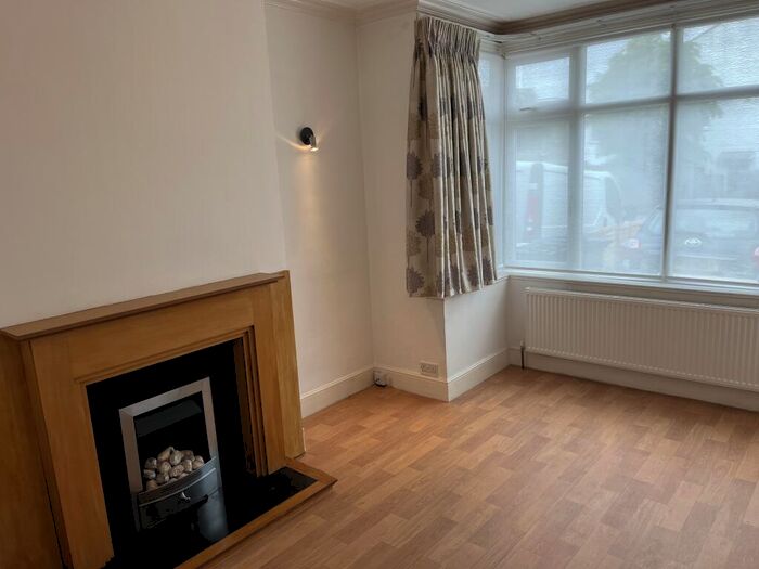 4 Bedroom Terraced House To Rent In Somerset Road, London, NW4