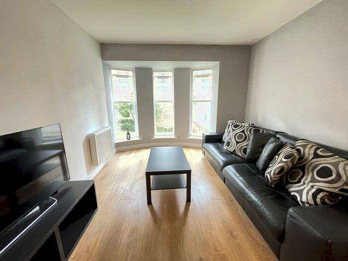 1 Bedroom Apartment To Rent In Venice Court, Samuel Ogden Street, M1