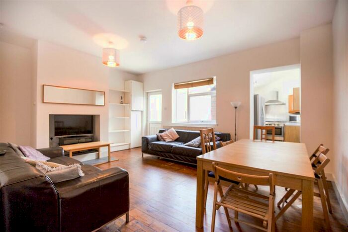 6 Bedroom Terraced House To Rent In £pppw - Gladstone Terrace, Newcastle Upon Tyne, NE2