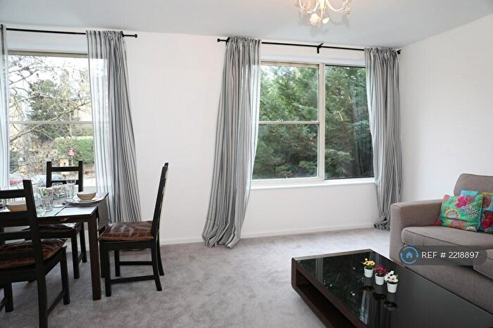 1 Bedroom Flat To Rent In St. Johns Park, London, SE3