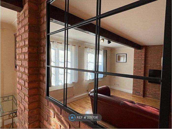 2 Bedroom Flat To Rent In The Spires, Canterbury, CT2