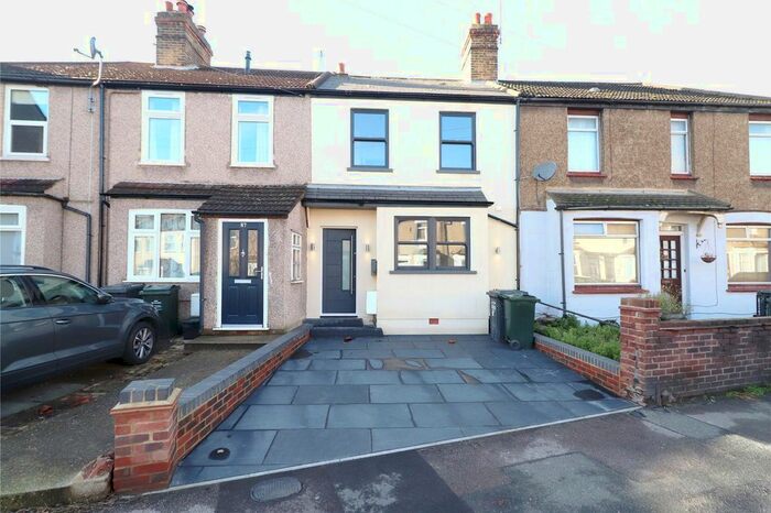 3 Bedroom Terraced House To Rent In St Vincents Road, Dartford, DA1