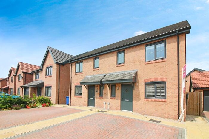 3 Bedroom Semi-Detached House For Sale In Hawker Grange, Church Fenton, LS24