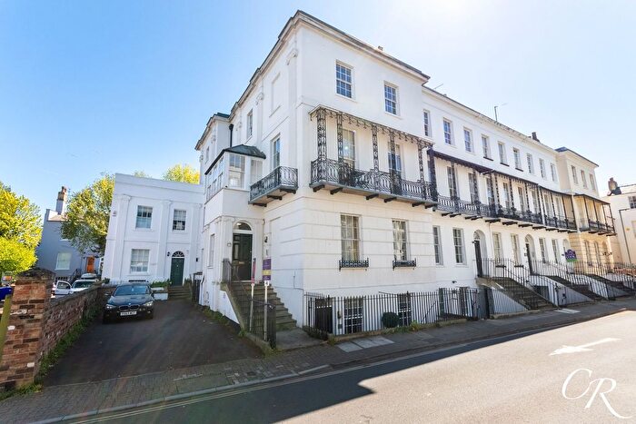 1 Bedroom Flat For Sale In Wellington Street, Buckingham House Wellington Street, GL50