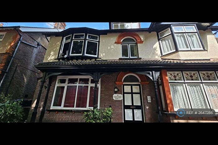 1 Bedroom Flat To Rent In Hadley Court, Luton, LU3