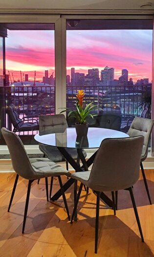 1 Bedroom Flat To Rent In Coral Apartments, Western Gateway, E16