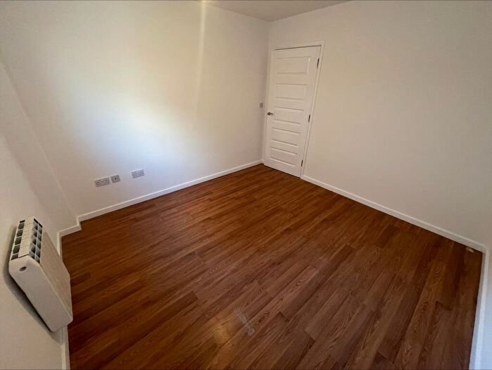 2 Bedroom Flat To Rent In Bedroom - Central Luton - Unfurnished -, LU1