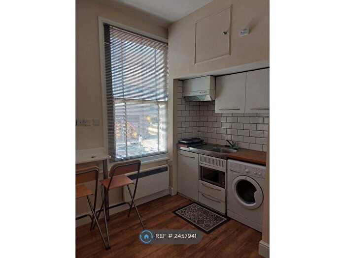 Studio To Rent In London, London, N7