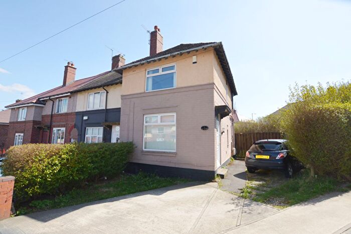 2 Bedroom Property To Rent In Atherton Close, Sheffield, S2