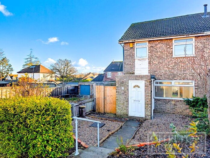 3 Bedroom End Of Terrace House For Sale In Bramhall Rise, Northampton, Northamptonshire, NN5