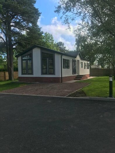 2 Bedroom Park Home For Sale In Simonswood, Lancashire, L33