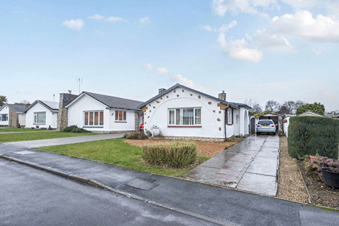 3 Bedroom Detached Bungalow For Sale In Downland Road, Calne, SN11