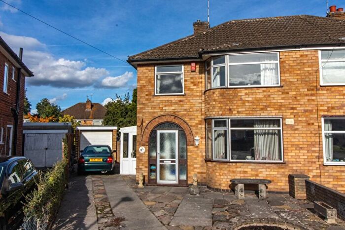 3 Bedroom Semi-Detached House For Sale In Bilberry Close, Leicester, LE3