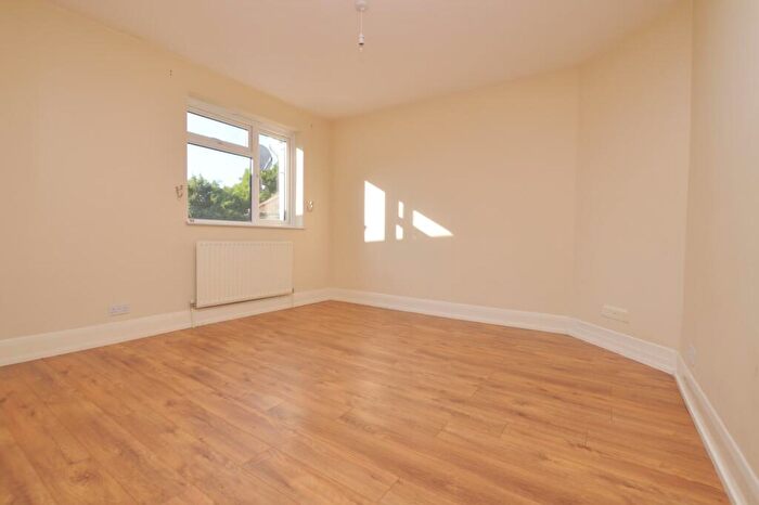 2 Bedroom Flat To Rent In Avery Hill Road Eltham, SE9
