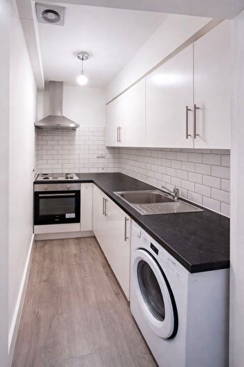 2 Bedroom Flat To Rent In Cromwell Rd, Grays, RM17