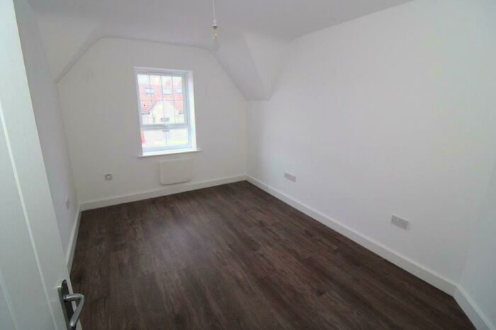 2 Bedroom Apartment To Rent In Claremont Road, Rugby, CV21