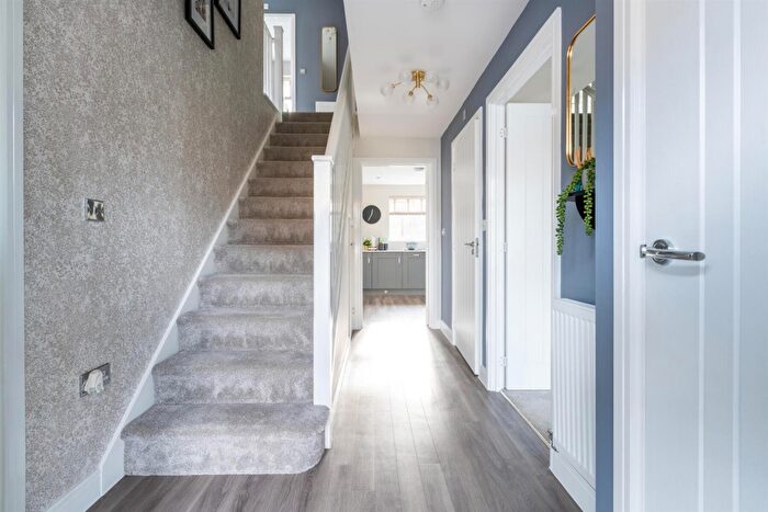 4 Bedroom Detached House For Sale In Broken Stone Road, Blackburn, BB3