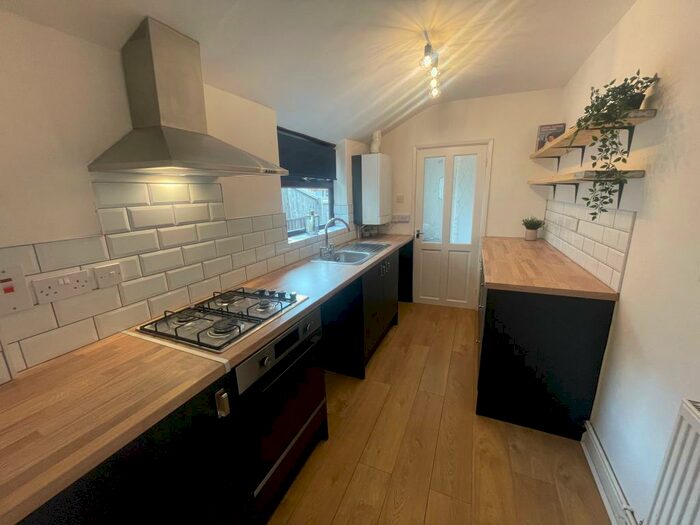 2 Bedroom House To Rent In Queens Road North, Eastwood, Nottingham, NG16