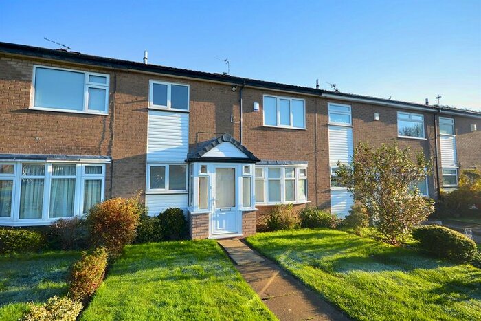 3 Bedroom Terraced House To Rent In Derbyshire Road South, Sale, M33