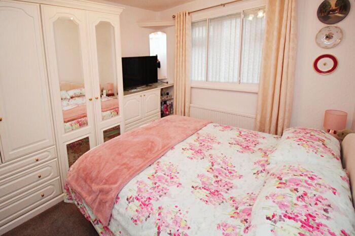 2 Bedroom Bungalow For Sale In Barlow Fold Road, Reddish, Stockport, Greater Manchester, SK5