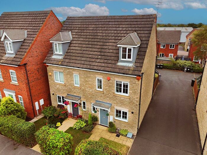 3 Bedroom Semi-detached House For Sale In Flatts Lane, Calverton, Nottingham, NG14