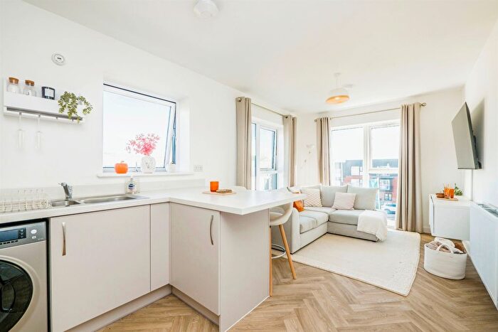 2 Bedroom Flat For Sale In Dol Glaswg, Capel Llanilltern, Cardiff, CF5