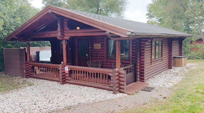 2 Bedroom Mobile/park Home For Sale In Felton, Morpeth, NE65