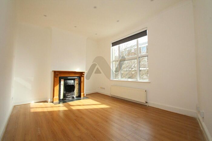 2 Bedroom Maisonette To Rent In Bavaria Road, London, N19