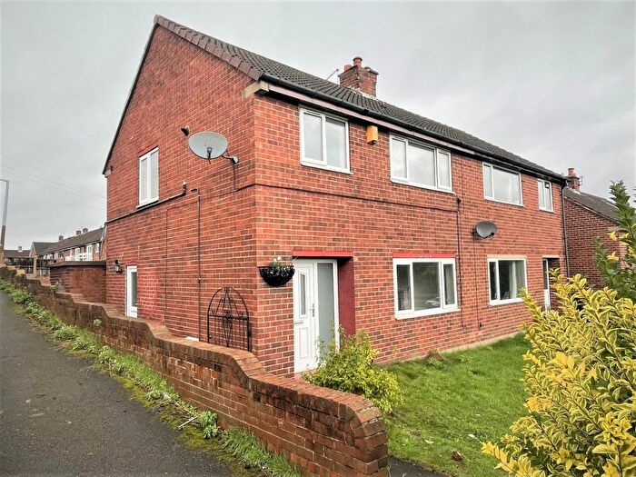 3 Bedroom Semi-detached House To Rent In Gilroyd Lane, Dodworth, S75