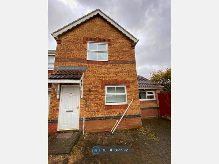 3 Bedroom Semi-Detached House To Rent In Jubilee Court, Gateshead, NE8