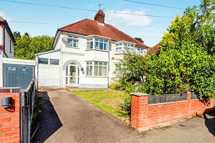 3 Bedroom Semi-detached House For Sale In Rosemary Crescent West, Wolverhampton, WV4