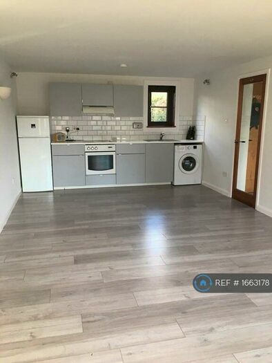 1 Bedroom Flat To Rent In Brockley, London, SE4