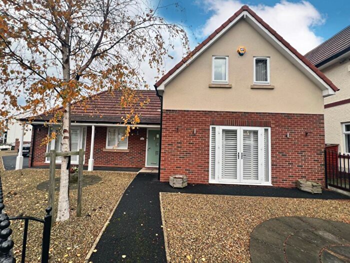 4 Bedroom Detached Bungalow To Rent In Durham Road, Spennymoor, DL16