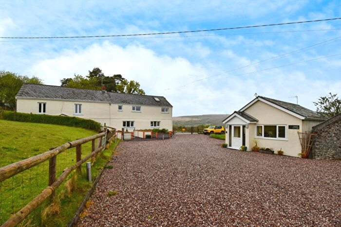 5 Bedroom Detached House For Sale In Ceidrim Road, Garnant, Ammanford, Carmarthenshire, SA18