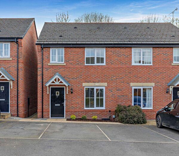 3 Bedroom Semi-Detached House For Sale In Sandstone Lane, Tarporley, CW6