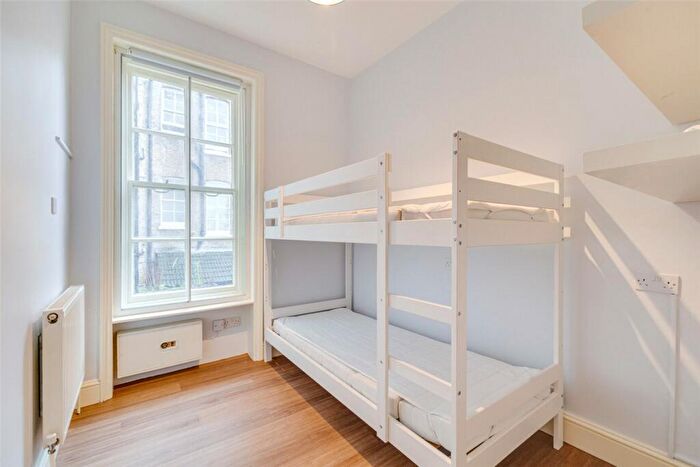 2 Bedroom Apartment To Rent In Fulham Road, London, SW10