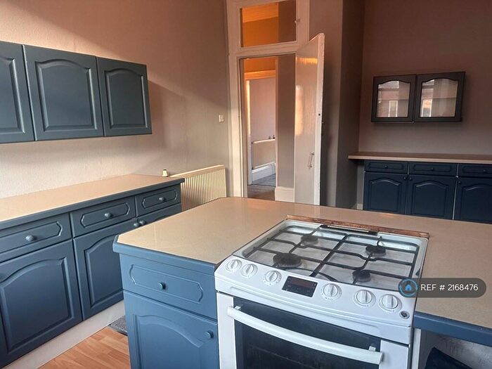 2 Bedroom Flat To Rent In Ledard Road, Glasgow, G42