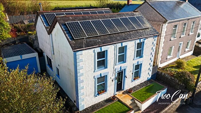 3 Bedroom Detached House For Sale In Commercial Road, Pontardawe, SA8