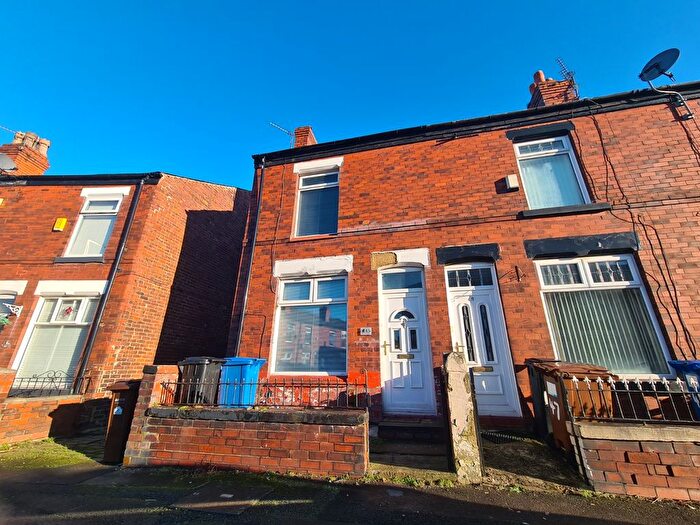 2 Bedroom End Of Terrace House To Rent In Barnsley Street, Offerton, Stockport, SK1