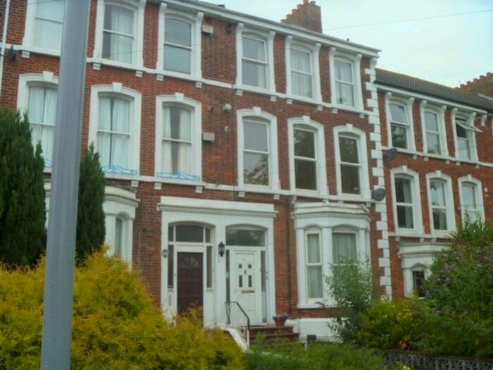 1 Bedroom Flat To Rent In Dorchester Road, Weymouth, DT4