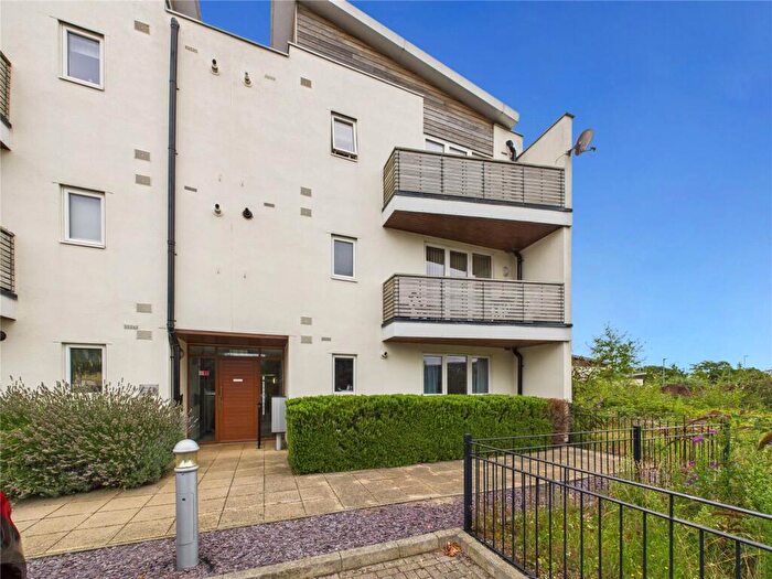 2 Bedroom Apartment For Sale In Hening Avenue, Ipswich, Suffolk, IP3