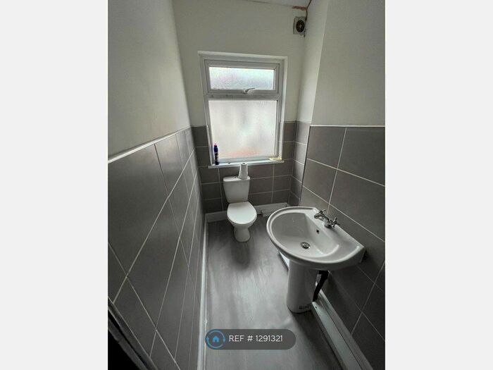 2 Bedroom Terraced House To Rent In Hallville Road, Wallasey CH44