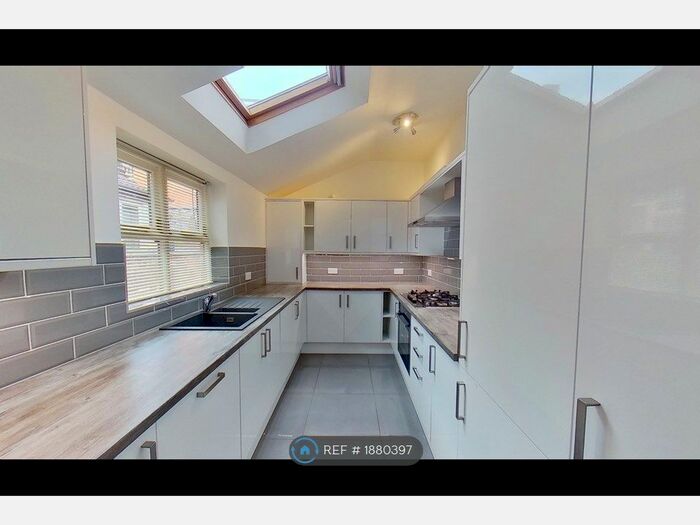 6 Bedroom Terraced House To Rent In Cottesmore Road, Nottingham, NG7