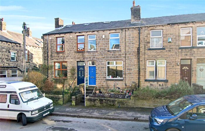 3 Bedroom Terraced House For Sale In East Parade, Steeton, BD20