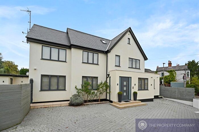 5 Bedroom Detached House To Rent In Crescent Road, Barnet, EN4