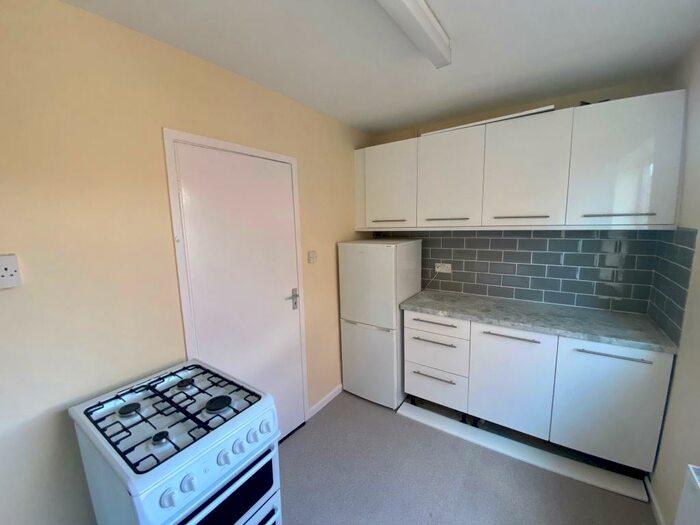 2 Bedroom Flat To Rent In Church Lane, Gosforth, NE3