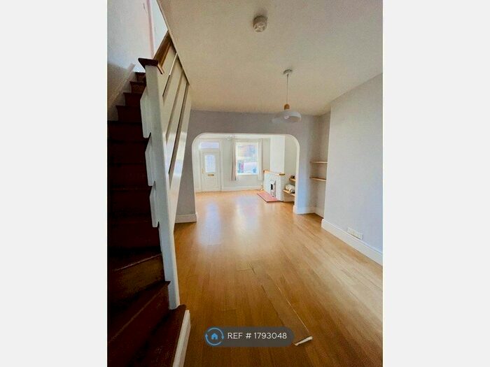 2 Bedroom Terraced House To Rent In John Street, Leicester, LE19