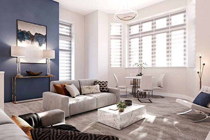 2 Bedroom Flat For Sale In Fernhurst, St James Park, Locksway Road, Southsea, PO4